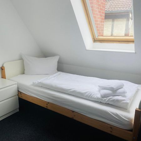 MARKT EINS Gästezimmer Schoppenstedt Exterior foto