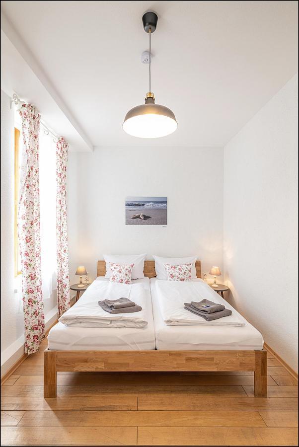 MARKT EINS Gästezimmer Schoppenstedt Exterior foto